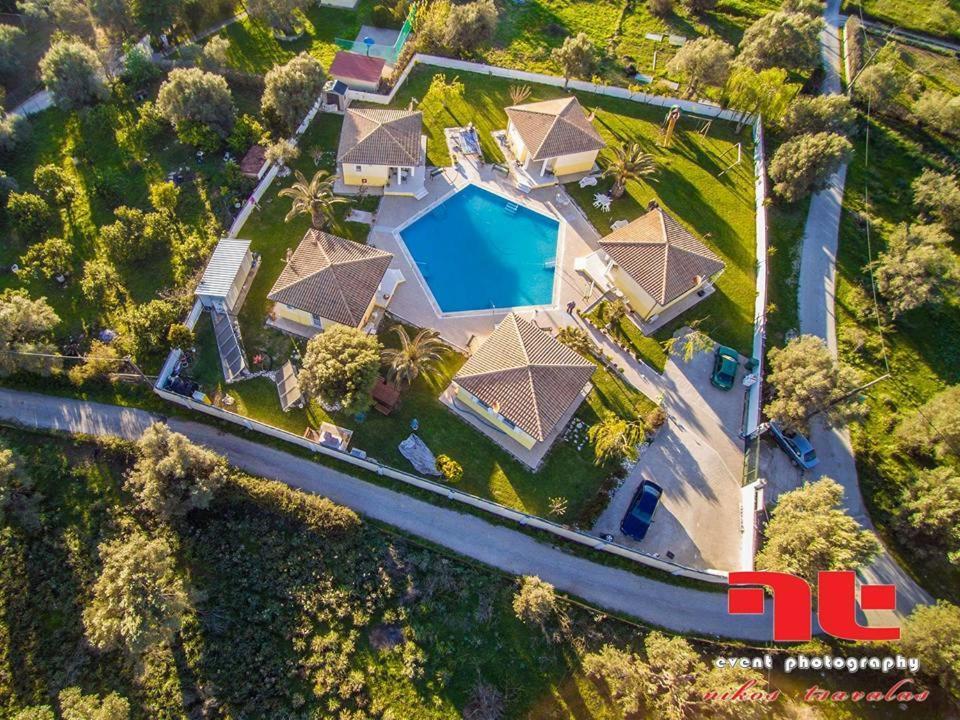 Iliaktida Studio-Villas Frínion Екстериор снимка